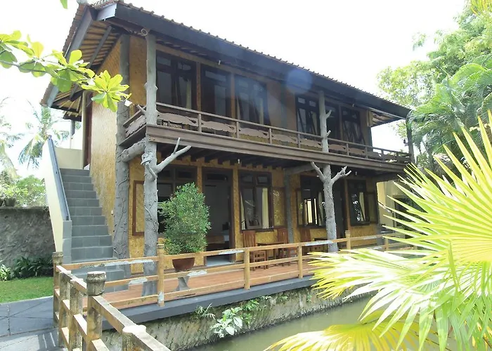 Kangkung Gasthuis 3*