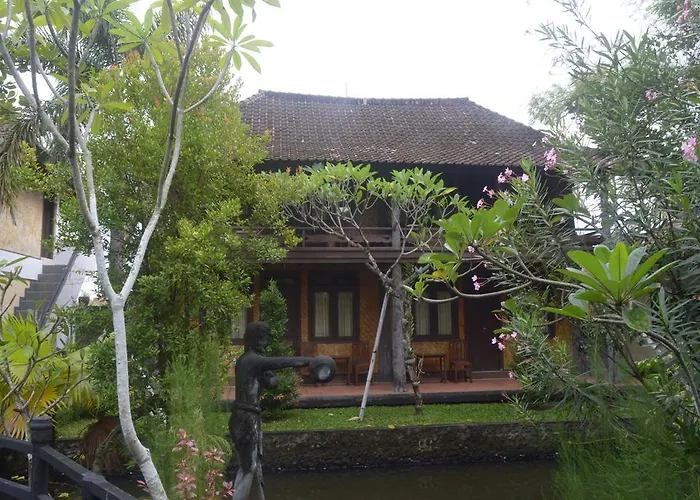 Kangkung Gasthuis 3*